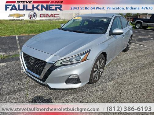 2022 Nissan Altima 2.5 SV