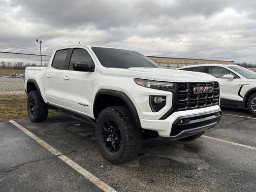 2023 GMC Canyon AT4X