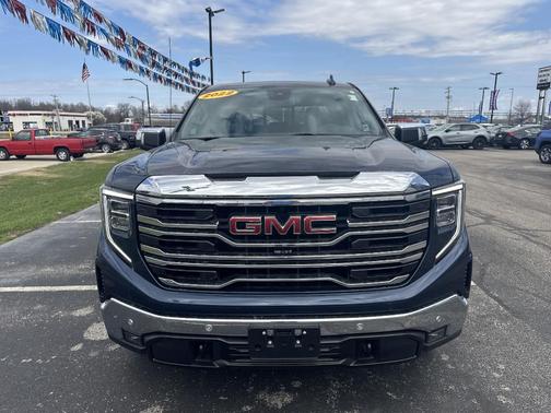 2022 GMC Sierra 1500 SLT