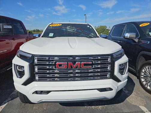 2023 GMC Canyon Denali