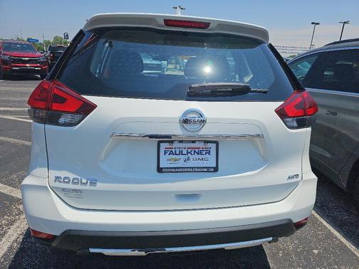 2020 Nissan Rogue S