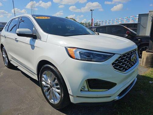 2022 Ford Edge Titanium