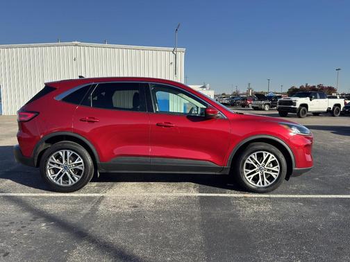 2022 Ford Escape SEL