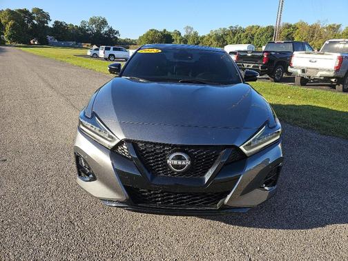 2023 Nissan Maxima SR
