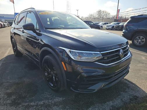 2024 Volkswagen Tiguan 2.0T SE R-Line Black