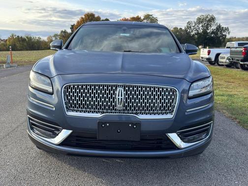 2019 Lincoln Nautilus Select