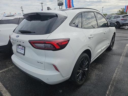 2023 Ford Escape ST-Line Elite