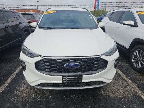 2023 Ford Escape ST-Line Elite