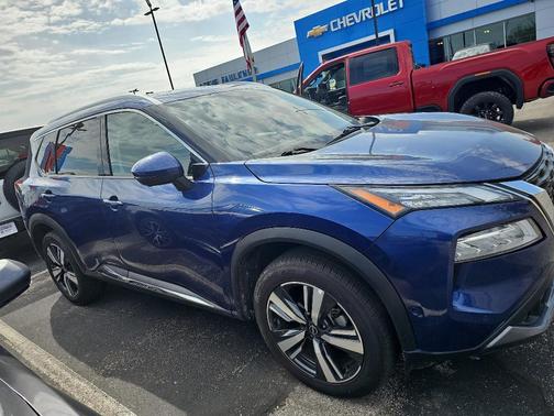 2023 Nissan Rogue SL