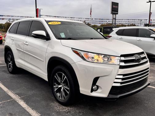 2018 Toyota Highlander LE