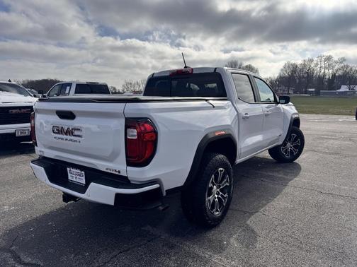 2025 GMC Canyon AT4