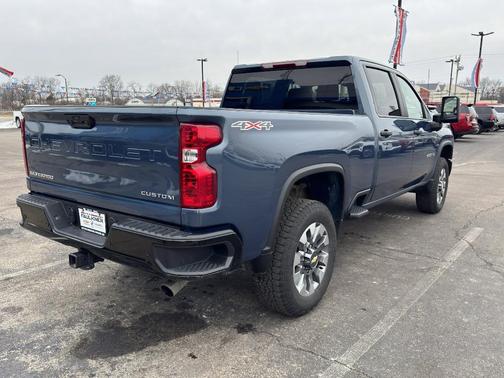 2025 Chevrolet Silverado 2500 Custom