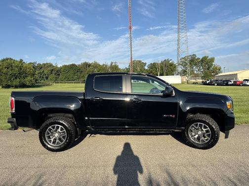 2022 GMC Canyon AT4