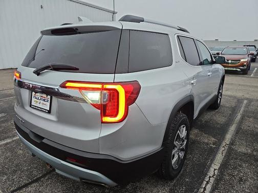 2020 GMC Acadia SLT