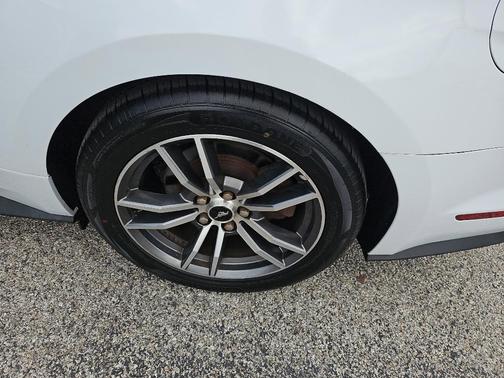 2017 Ford Mustang EcoBoost Premium