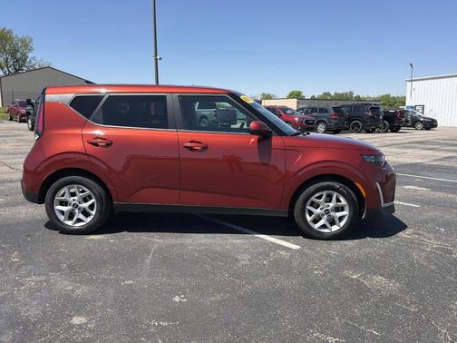 2023 Kia Soul LX