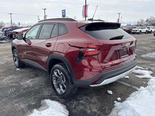 2024 Chevrolet Trax LT
