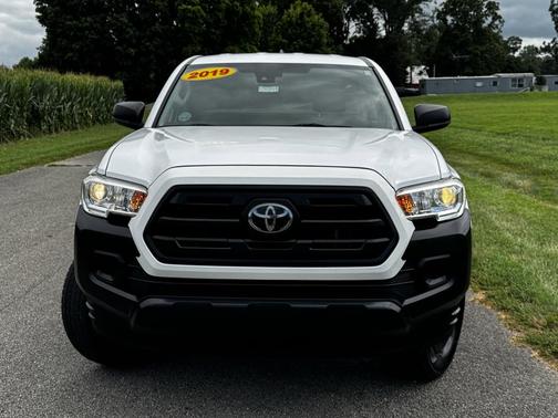 2019 Toyota Tacoma SR