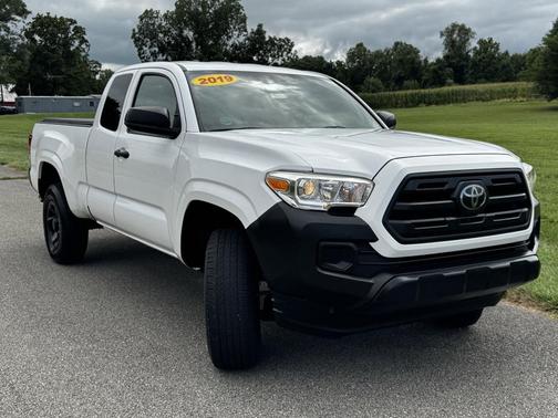 2019 Toyota Tacoma SR