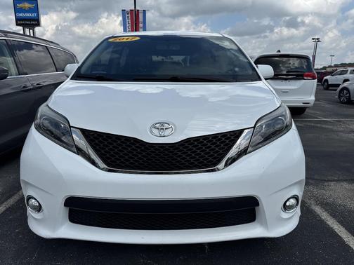 2017 Toyota Sienna SE