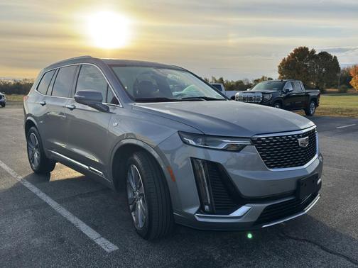 2025 Cadillac XT6 Premium Luxury FWD