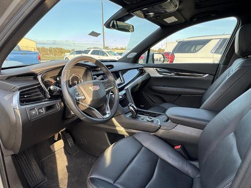 2025 Cadillac XT6 Premium Luxury FWD