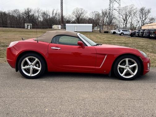 2007 Saturn Sky Red Line