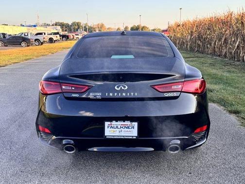 2017 INFINITI Q60 3.0t Red Sport 400