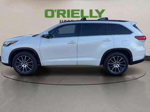 Blizzard Pearl 2018 Toyota Highlander SE