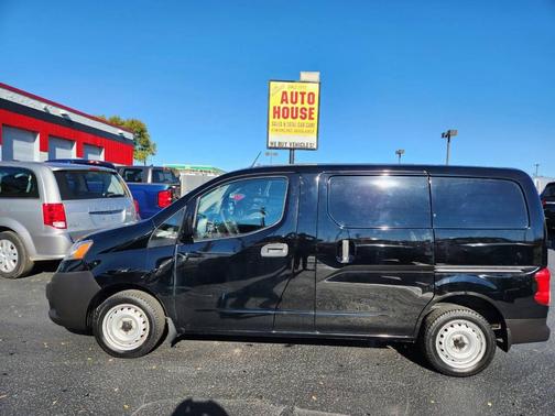 2017 Nissan NV200 S