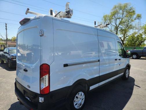Oxford White 2019 Ford Transit-250 Base