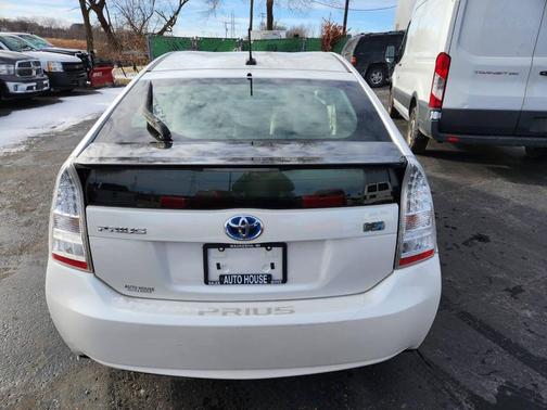2010 Toyota Prius One