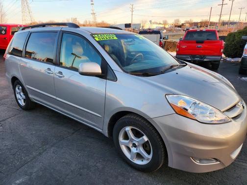 2006 Toyota Sienna XLE