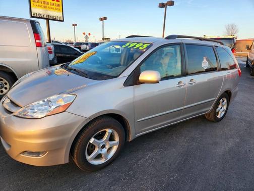 2006 Toyota Sienna XLE