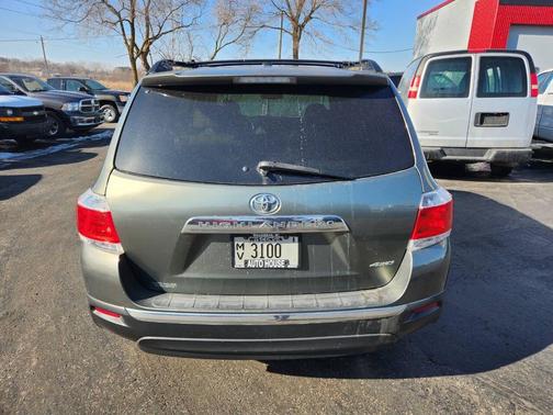 2012 Toyota Highlander SE