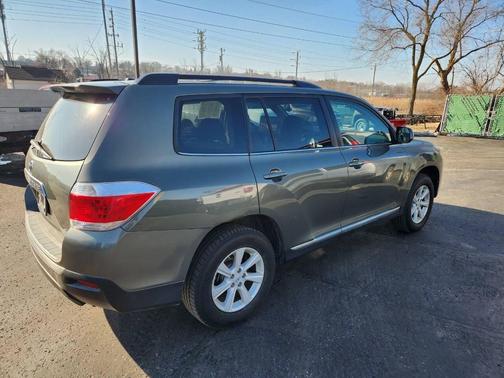 2012 Toyota Highlander SE