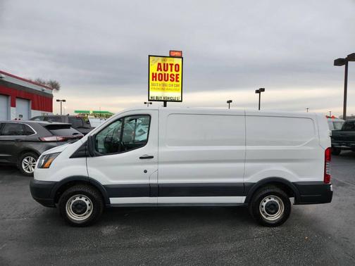 2018 Ford Transit-250 Base