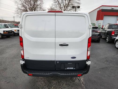 2018 Ford Transit-250 Base