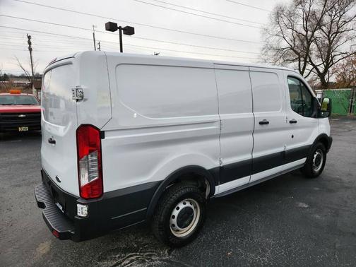 2018 Ford Transit-250 Base