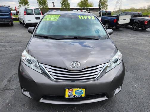Charcoal 2017 Toyota Sienna XLE