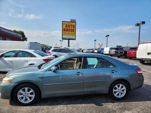 2010 Toyota Camry LE