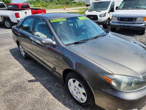 2004 Toyota Camry SE