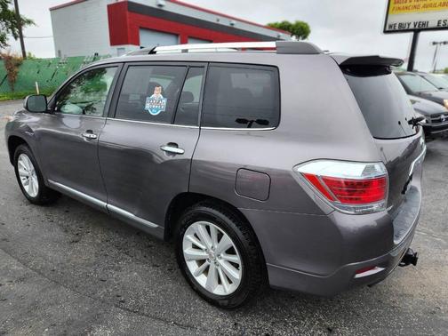 Charcoal 2013 Toyota Highlander Hybrid Limited