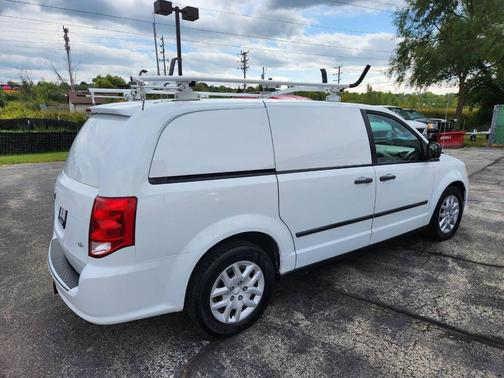 2015 RAM Cargo Tradesman