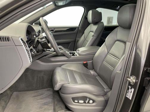 2021 Porsche Cayenne Cayenne