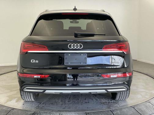 2023 Audi Q5 40 Premium