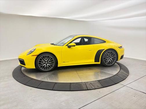 2021 Porsche 911 Carrera