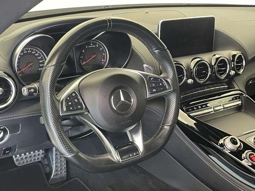 designo Diamond White Metallic 2018 Mercedes-Benz AMG GT Base