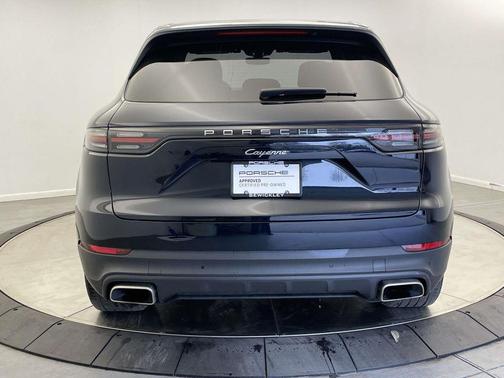 2022 Porsche Cayenne Cayenne