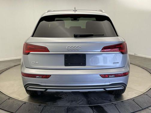 2023 Audi Q5 40 Premium